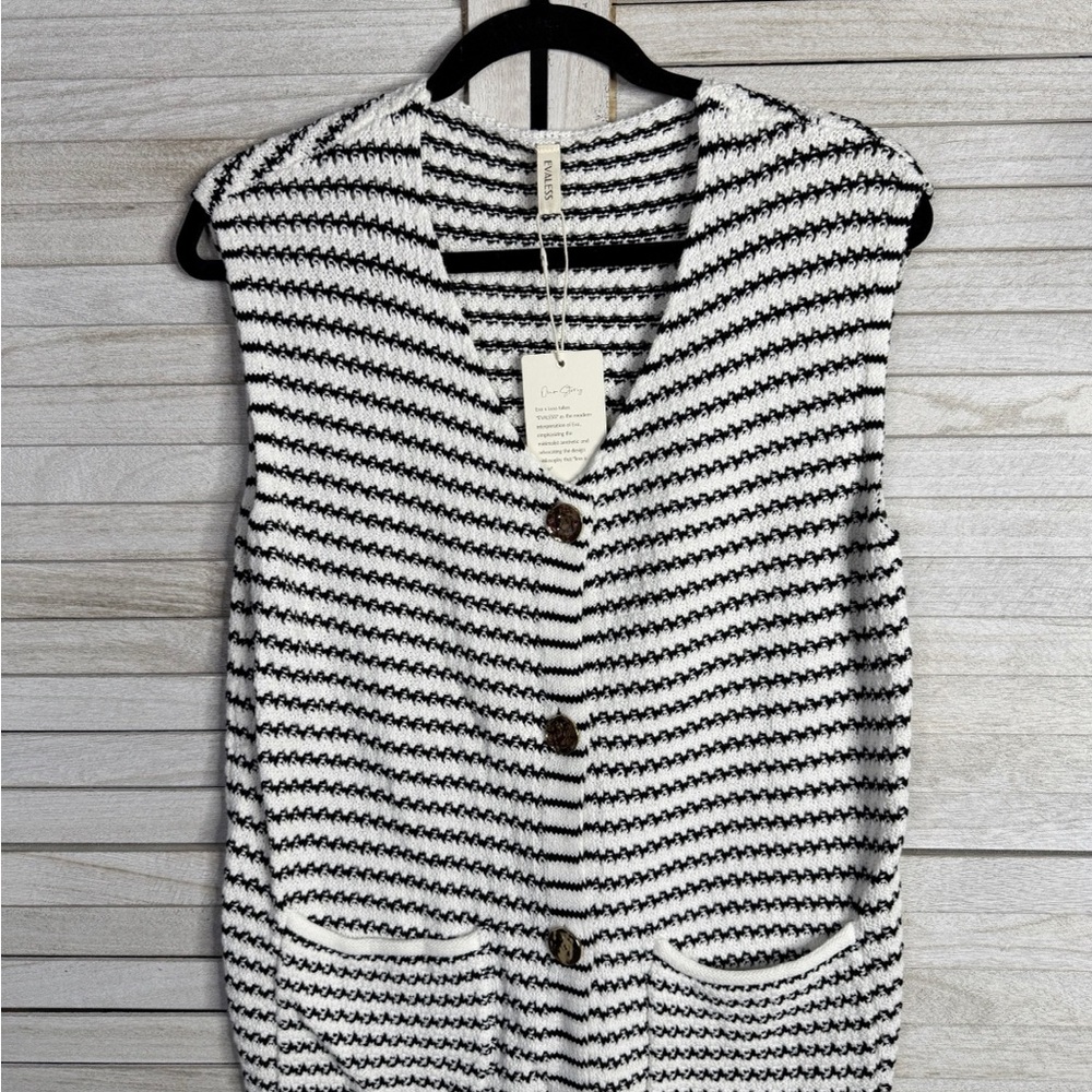 Evaless Black White Striped Sweater Vest Womens Medium Button Front Coastal Chic - Picture 10 of 10